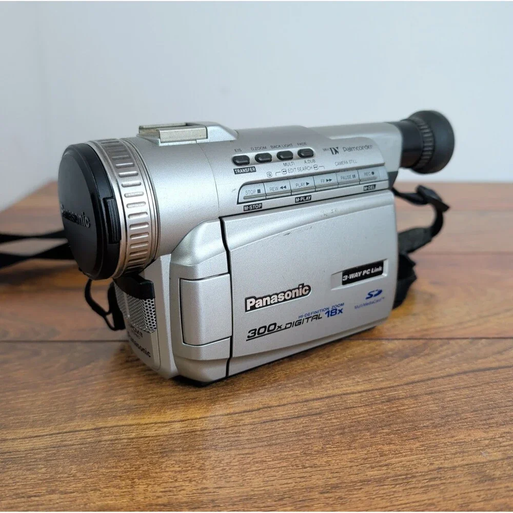 Panasonic PV-DV121D Mini DV Digital SD Card Palmcorder Camcorder Camera - READ